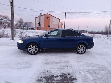 Авто Volkswagen Passat Sedan 2000 № 8392449