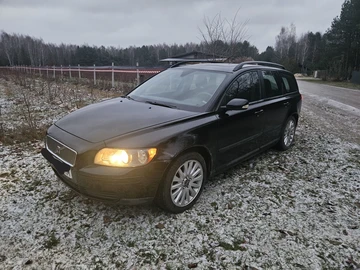 Авто Volvo V50 2004 № 8392453