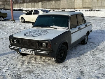 Авто ВАЗ 2105 1992 № 8392779