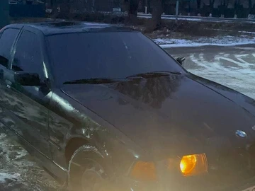Авто BMW 3 Серия 1996 № 8393045