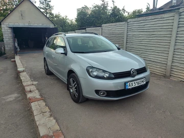 Авто Volkswagen Golf 2010 № 8393066