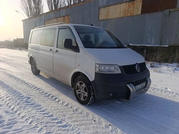 Авто Volkswagen Transporter 2008 № 8393071