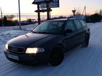 Авто Audi A4 1996 № 8393075