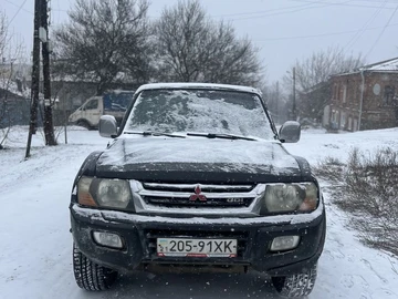 Авто Mitsubishi Pajero 2000 № 8393078