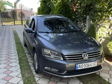 Авто Volkswagen Passat Variant 2013 № 8393080