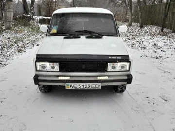 Авто ВАЗ 2105 1992 № 8393173