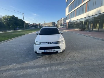 Авто Mitsubishi Outlander 2013 № 8393284