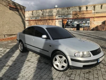 Авто Volkswagen Passat Sedan 1997 № 8393304