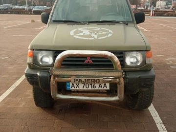 Авто Mitsubishi Pajero 1996 № 8393444
