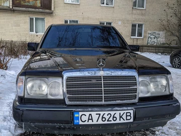 Авто Mercedes 220 1993 № 8393518