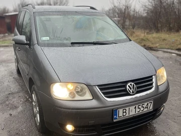 Авто Volkswagen Touran 2004 № 8393526