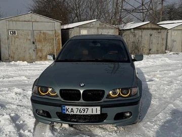 Авто BMW 3 Серия 2004 № 8393565