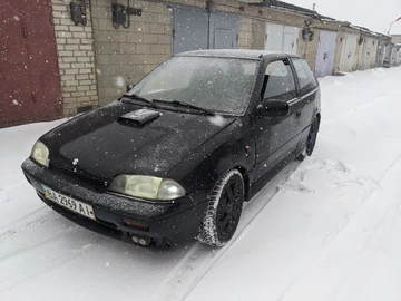 Авто Suzuki Swift 1995 № 8393712