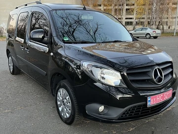 Авто Mercedes Mb 2019 № 8393992