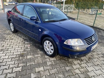 Авто Volkswagen Passat Sedan 2003 № 8394064