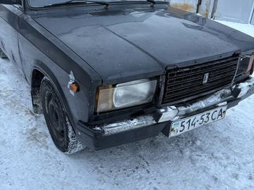 Авто ВАЗ 2107 1992 № 8394215
