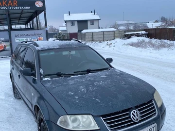 Авто Volkswagen Passat Variant 2002 № 8394293