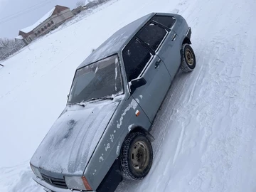 Авто ВАЗ 2109 2002 № 8394306