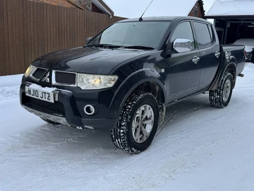 Авто Mitsubishi L 200 2011 № 8394330