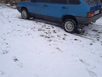 Авто ВАЗ 2109 1992 № 8394490