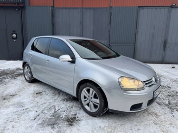 Авто Volkswagen Golf 2005 № 8395034