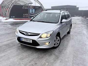 Авто Hyundai I30 2010 № 8395392