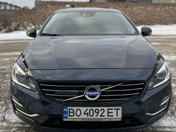 Авто Volvo V60 2014 № 8395586
