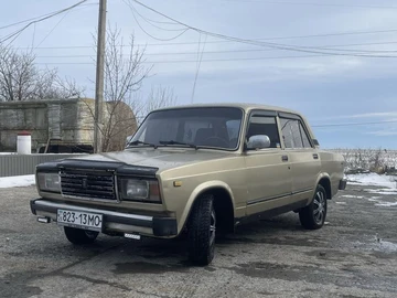 Авто ВАЗ 2107 1989 № 8395596