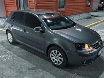 Авто Volkswagen Golf 2004 № 8396056