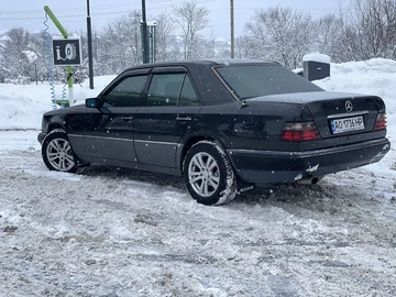 Авто Mercedes W124 1994 № 8396189
