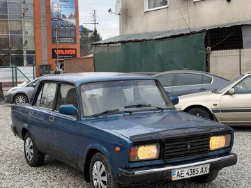 Авто ВАЗ 2107 2004 № 8396512