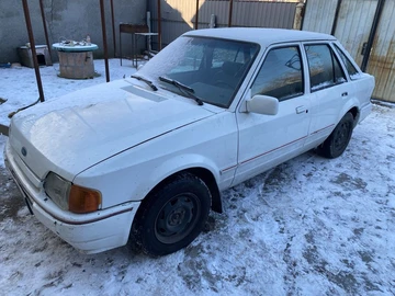 Авто Ford Escort 1987 № 8396540
