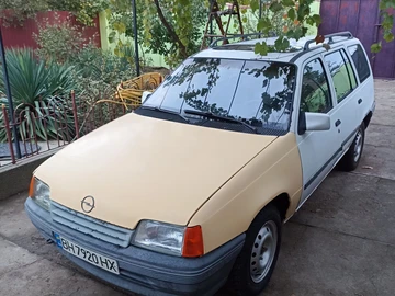 Авто Opel Kadett 1987 № 8396602