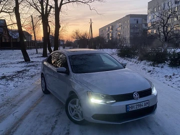 Авто Volkswagen Jetta 2011 № 8396949