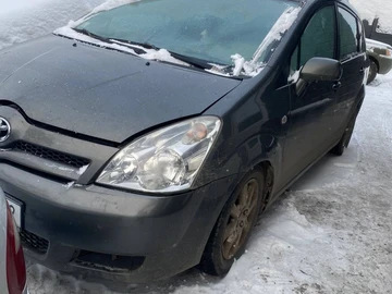 Авто Toyota Corolla Verso 2006 № 8397111