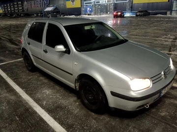Авто Volkswagen Golf 2003 № 8397143