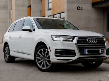 Авто Audi Q5 2018 № 8397369