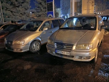 Авто Hyundai Trajet 2004 № 8399748