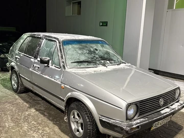 Авто Volkswagen Golf 1987 № 8400002