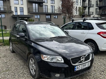 Авто Volvo V50 2012 № 8400038
