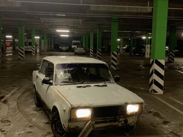 Авто ВАЗ 2105 1992 № 8400058