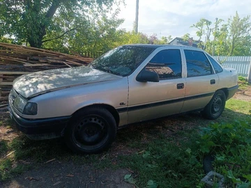 Авто Opel Vectra 1990 № 8400293