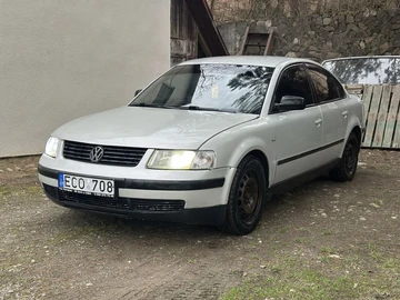 Авто Volkswagen Passat Sedan 1999 № 8400374