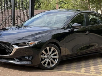 Авто Mazda 3 2021 № 8400476