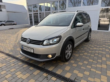 Авто Volkswagen Touran 2011 № 8400621