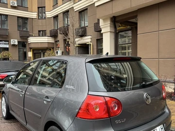 Авто Volkswagen Golf 2006 № 8400639