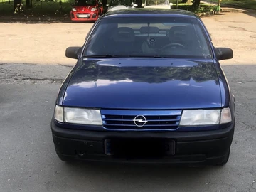 Авто Opel Vectra 1986 № 8400794