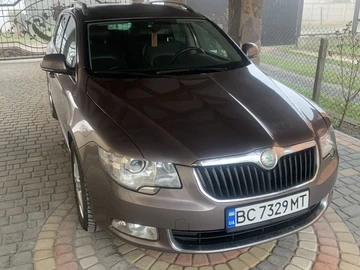 Авто Skoda Superb 2011 № 8401108