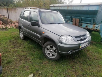 Авто Chevrolet Niva 2010 № 8401161
