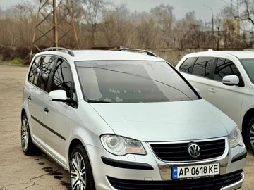 Авто Volkswagen Touran 2007 № 8401343